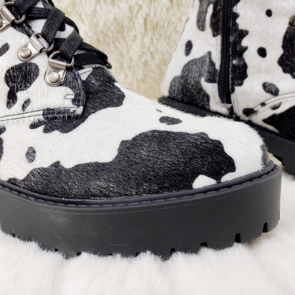 Savage Cow Combat Lace Up Knee Boots Faux Cow Print Brand New - Picture 14 of 17